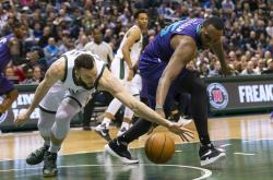 开云足球直播-包含TES轻取CLG，Viper三分雨点燃全场的词条