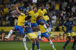 开云官网-卢森堡队斗志高昂，追求奇迹