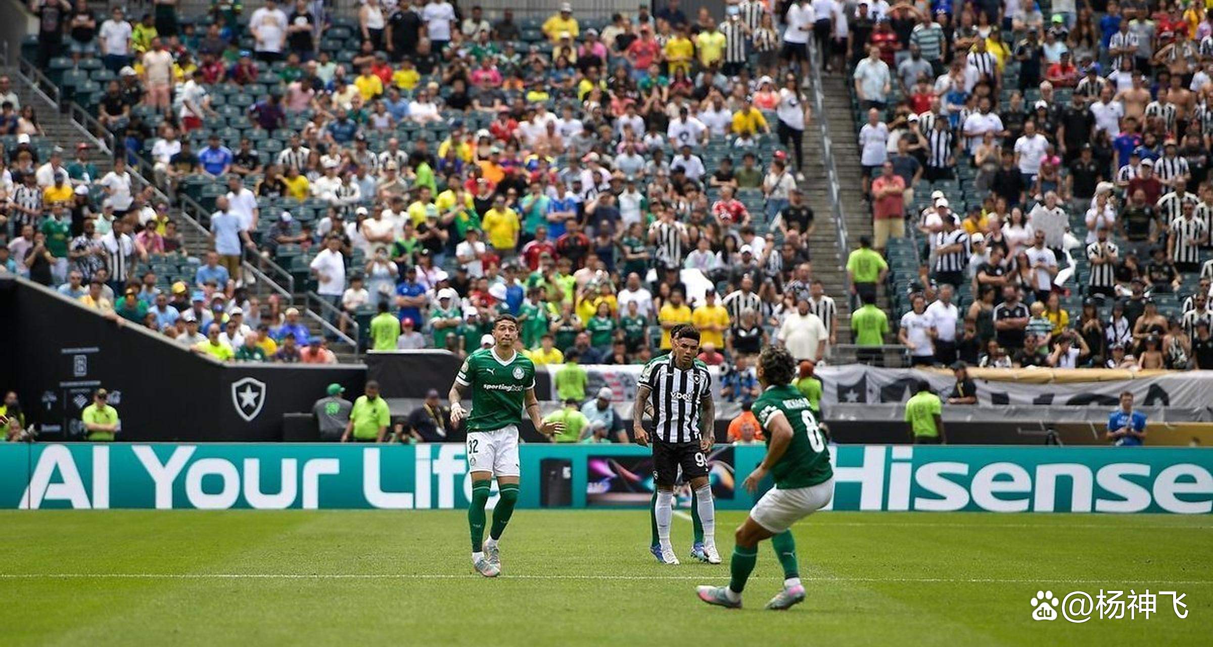 南美球队连胜,豪取八强席位 南美球队连胜,豪取八强席位