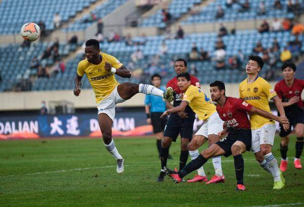 关于江苏苏宁逆转战胜深圳佳兆业，稳固前四位置的信息