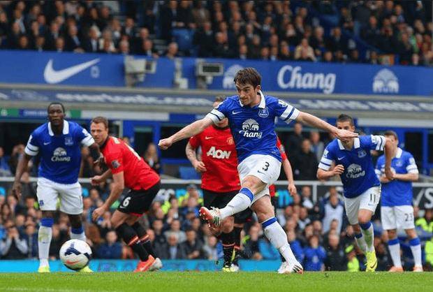 纽卡斯尔客场战胜埃弗顿，取得胜利