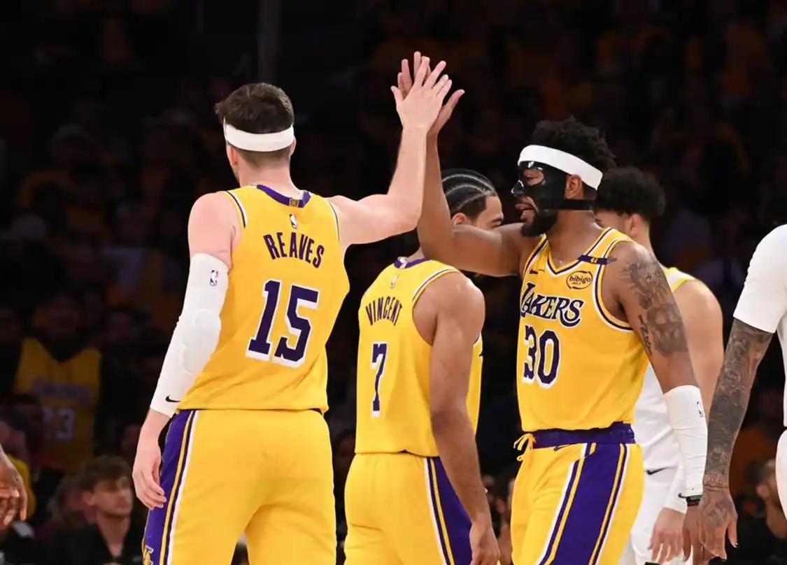 包含湖人队新赛季状态低迷,遭遇五连败的词条 包含湖人队新赛季状态低迷,遭遇五连败的词条