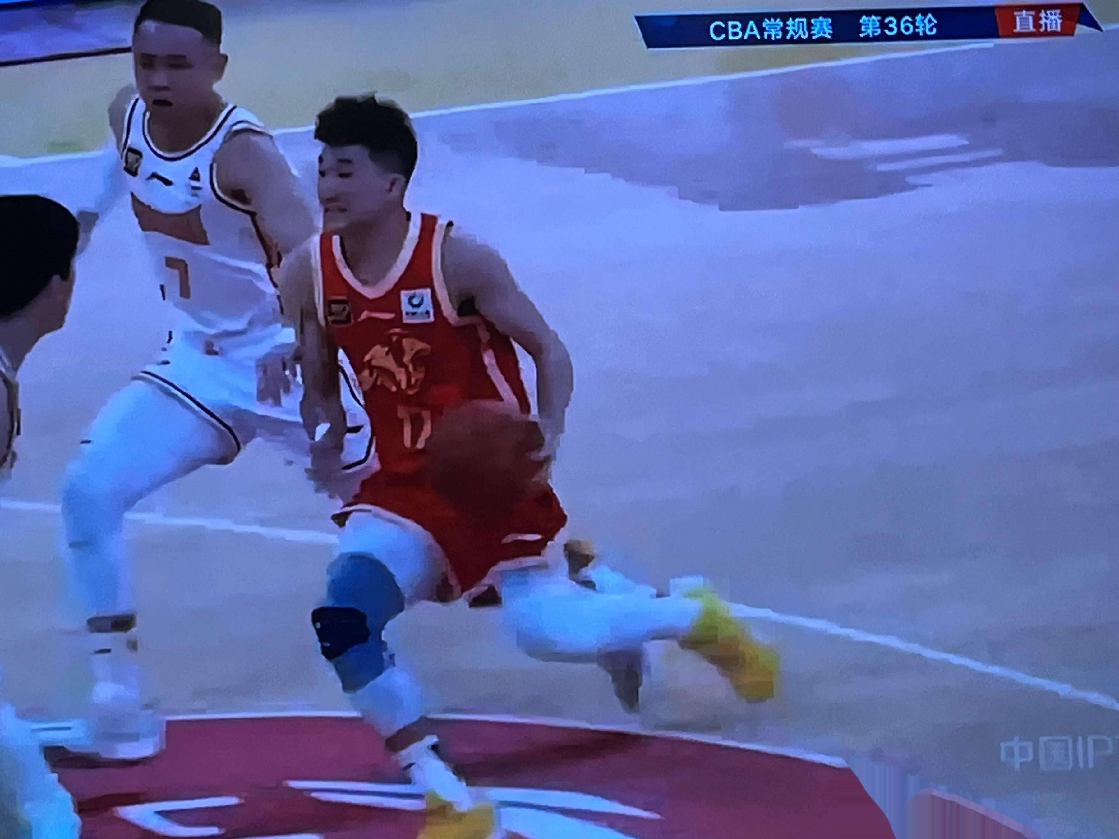 山西男篮不敌上海队，遭遇两连败