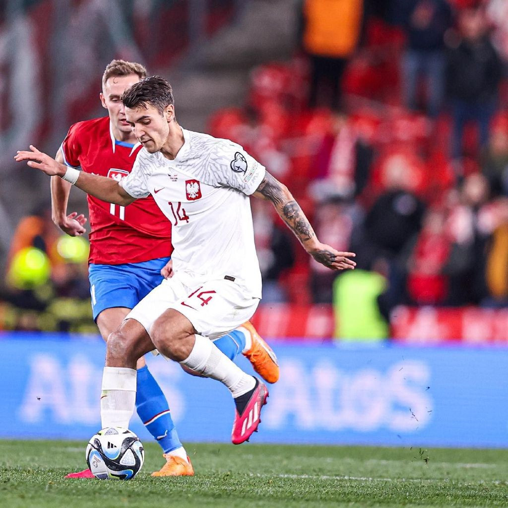 波兰队鏖战法国队，波尔高光表现