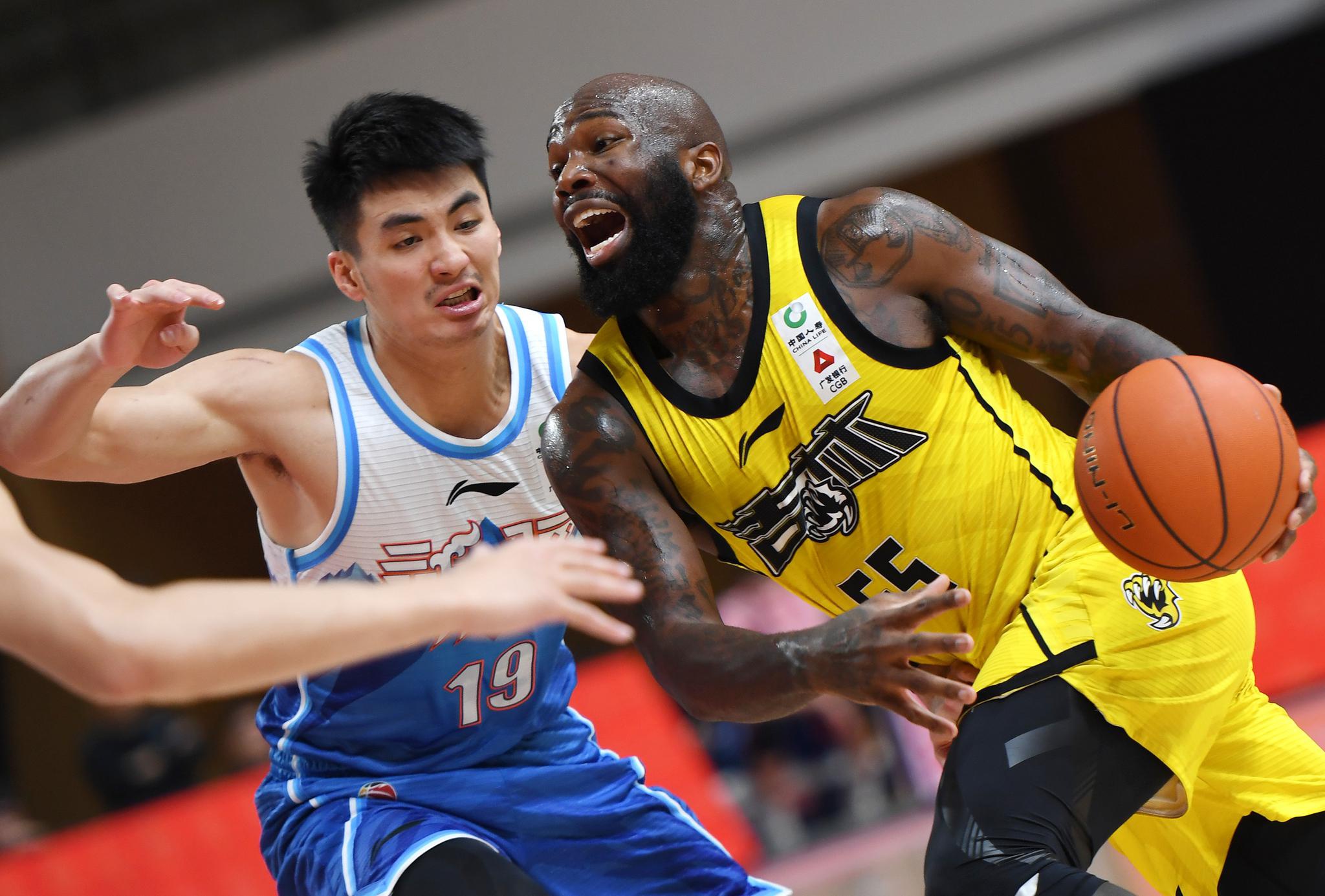 包含TES轻取CLG，Viper三分雨点燃全场的词条